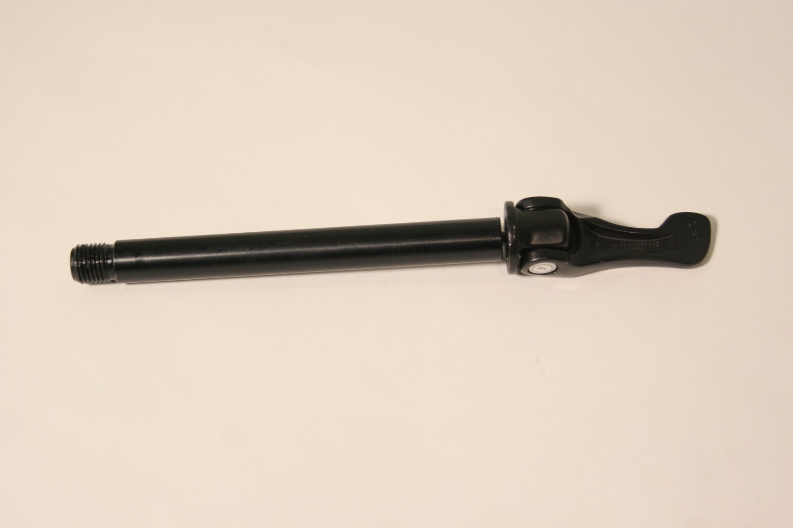 Fox - Shimano 100 x 15mm Thru-Axle QR Skewer 145 x 15 mm FX3