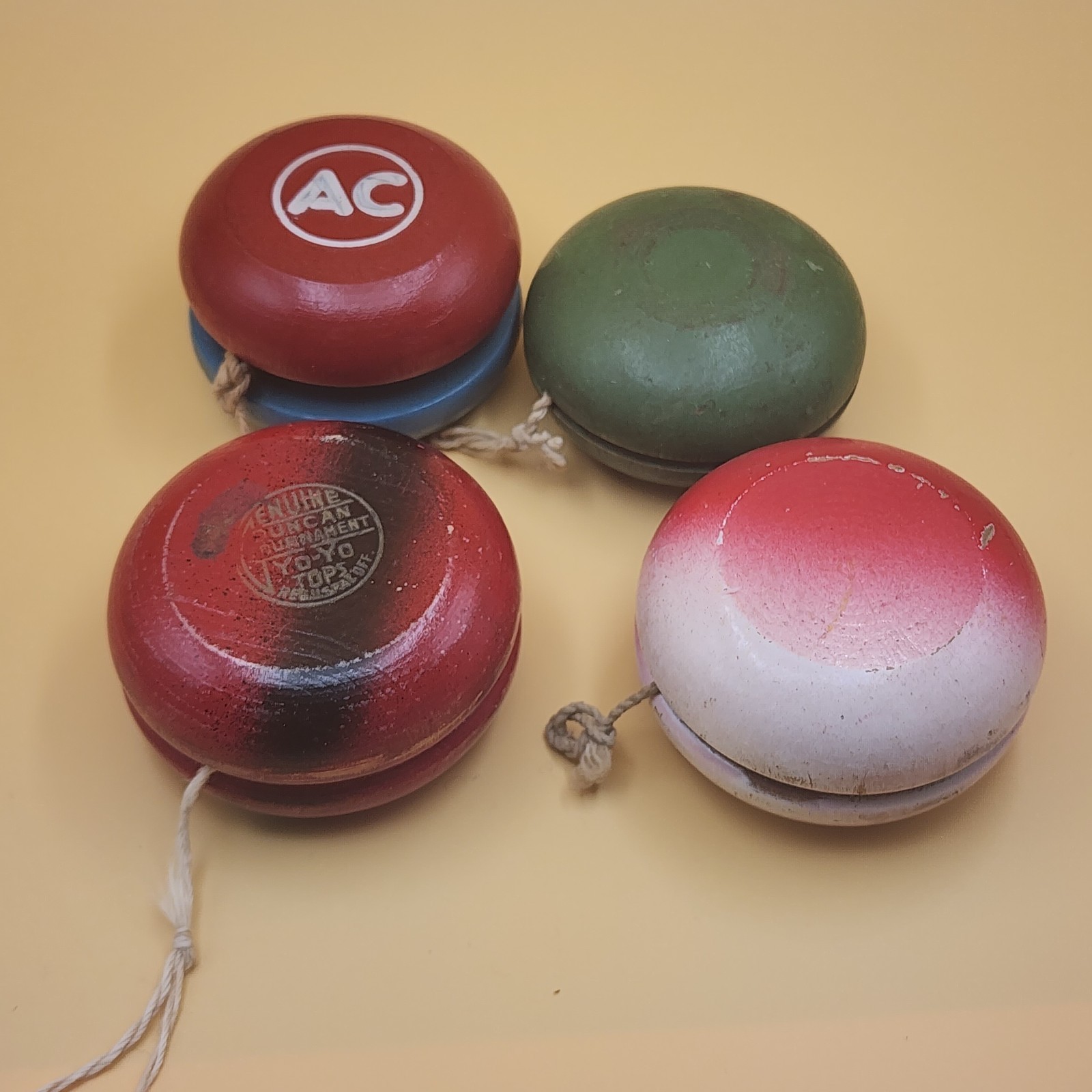 Choice Vintage Wooden Yo-Yo - Wood Yo-Yo - Toy - Duncan - Kitty Clover