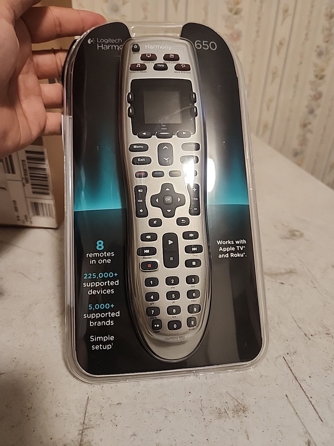 Logitech Harmony 650 Universal Color Screen Remote Silver New EZ Open