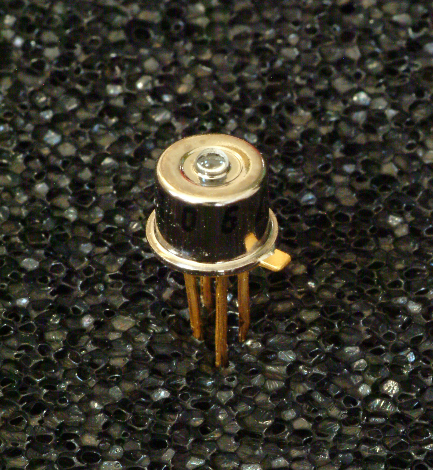 Photo Diode – InGaAs High Sensitivity Light Detector With TIA Amplifier