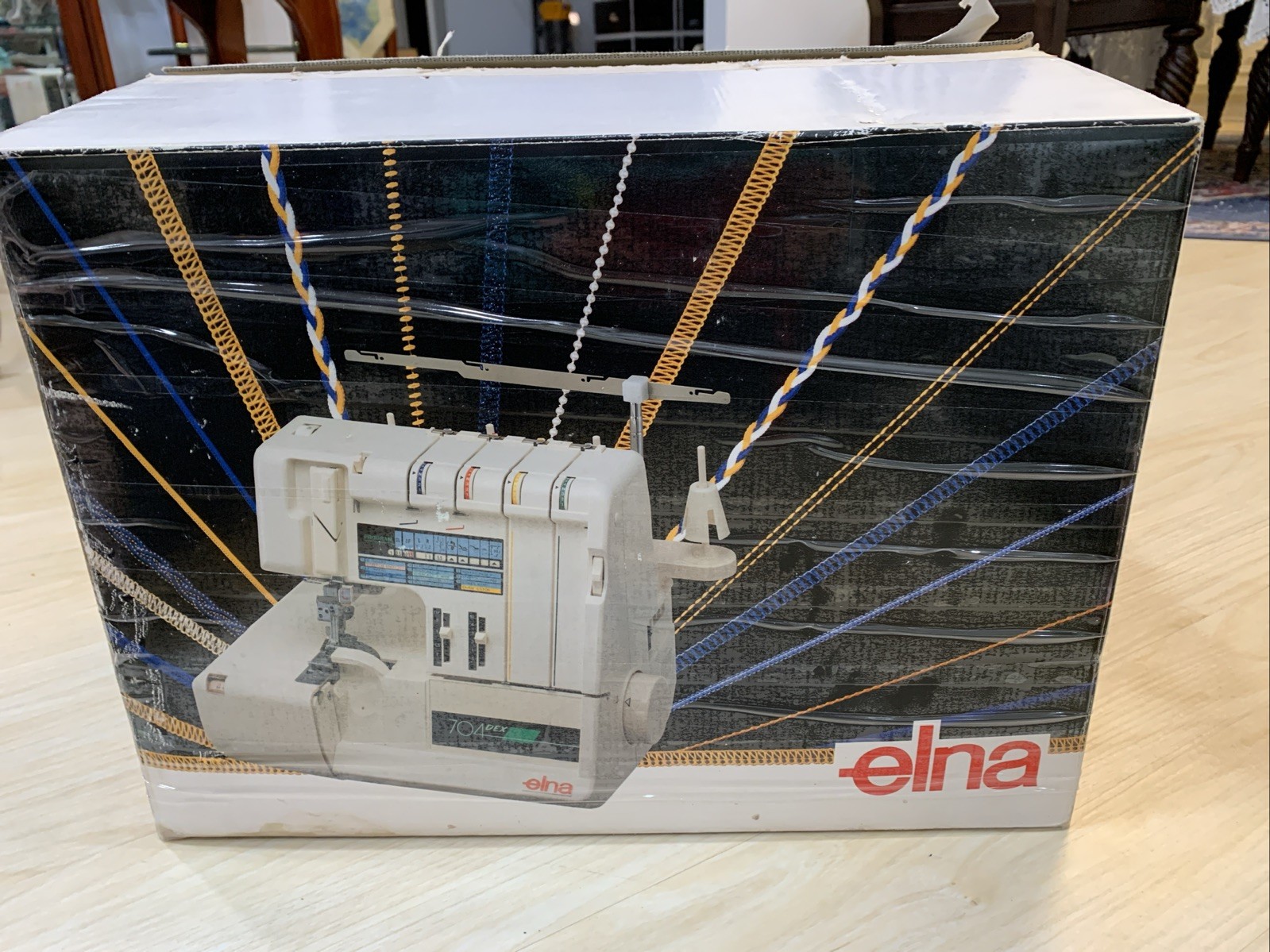 Elna 925 DCX Computerized 5 Thread Serger, Made in Japan!