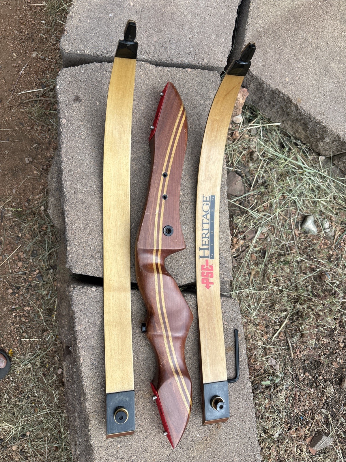 PSE Heritage Mustang Recurve bow LH 45# 60"