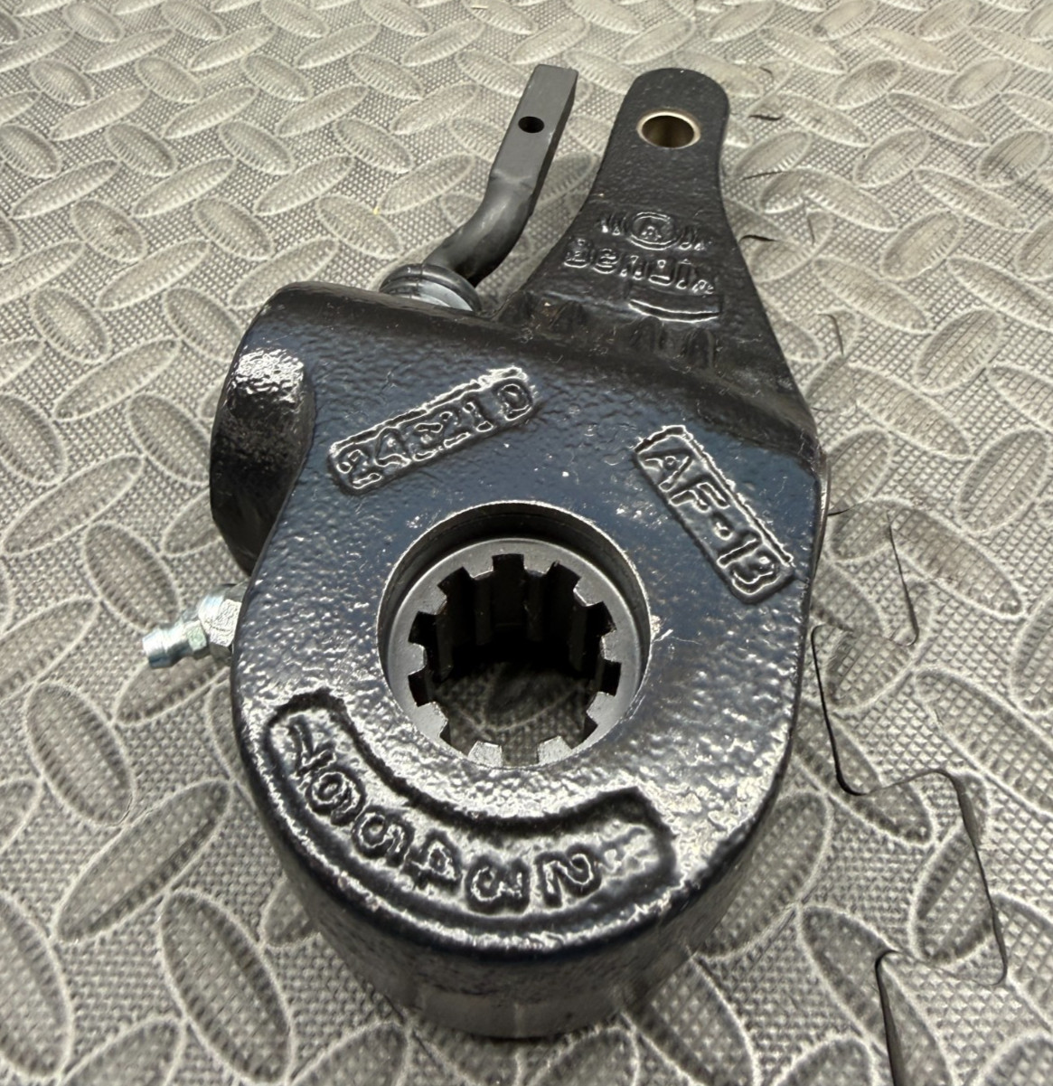 Genuine OEM Bendix K041770 Verajust LS Automatic Air Brake Slack Adjuster