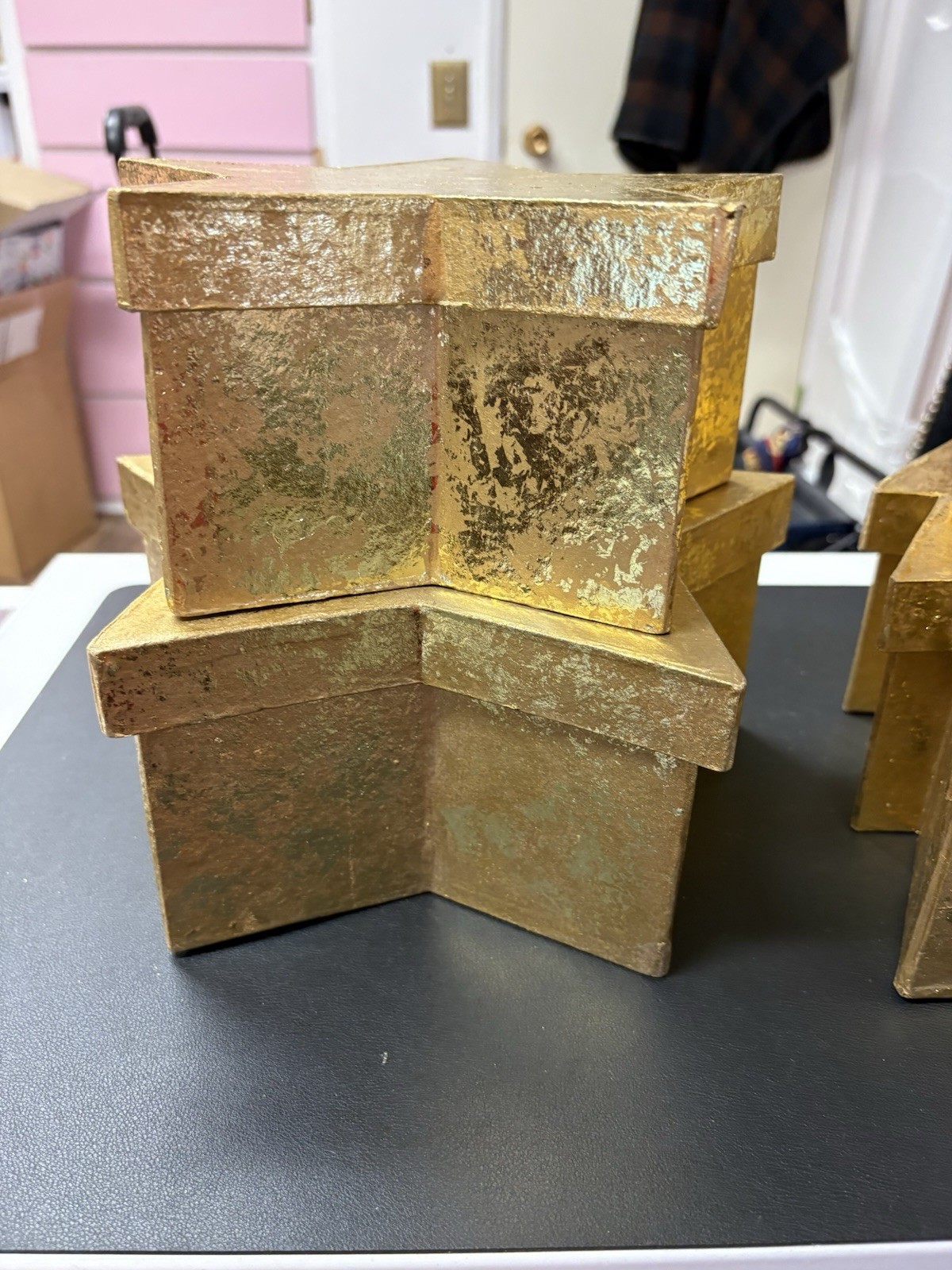 2 STAR AND 2 CHRISTMAS TREE NESTING BOXES GOLD