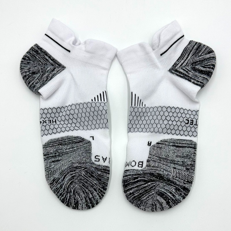 Bombas 4 pairs Men's Lightweight running Ankle Socks Size Med 6-9 White