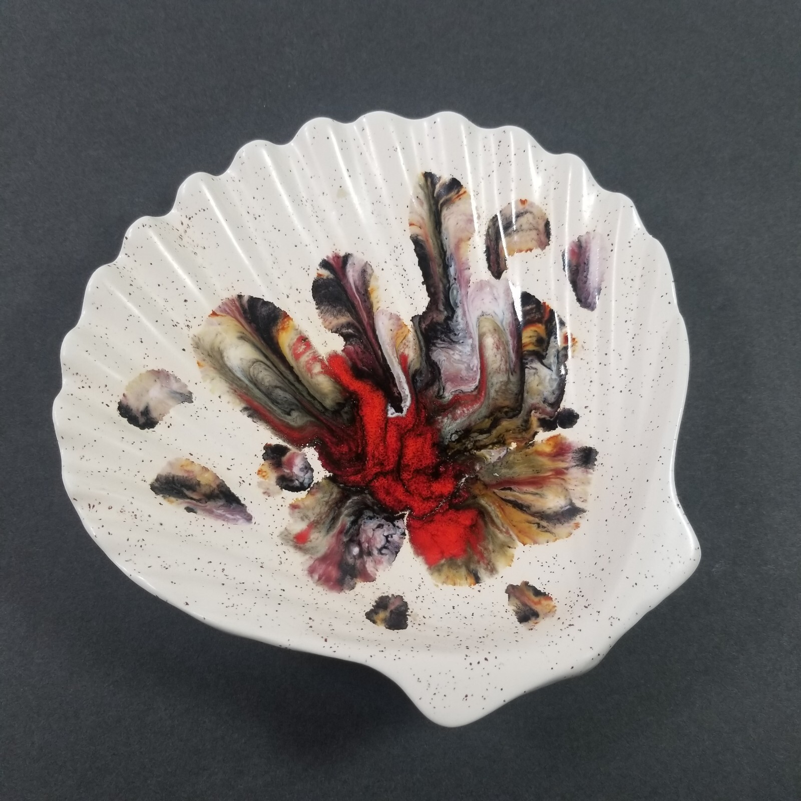 Pottery Ceramic Scallop Shell Candy Trinket Soap Dish Abstract Glaze Red 6"