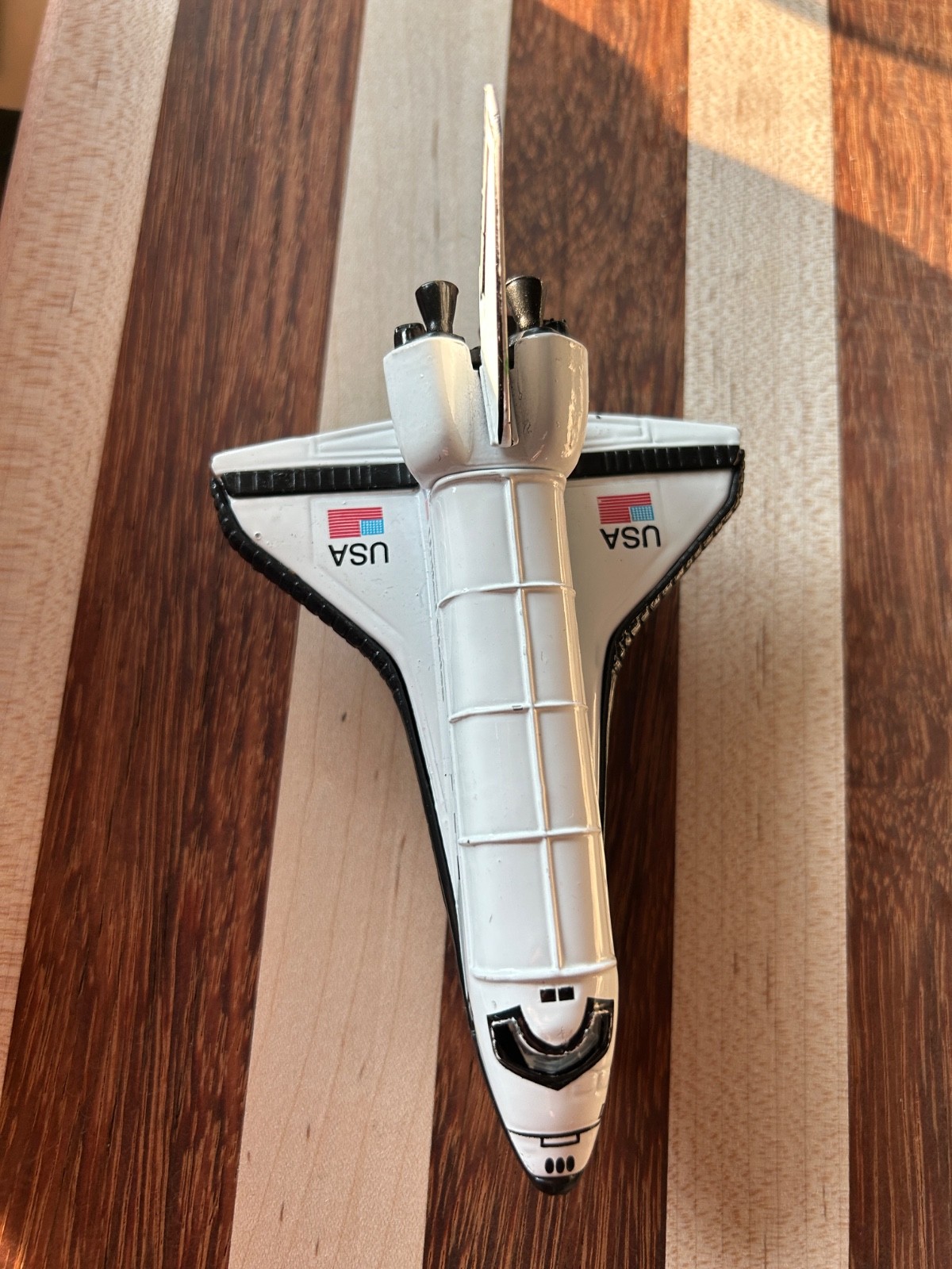 USA space shuttle die cast metal pull back for propulsion