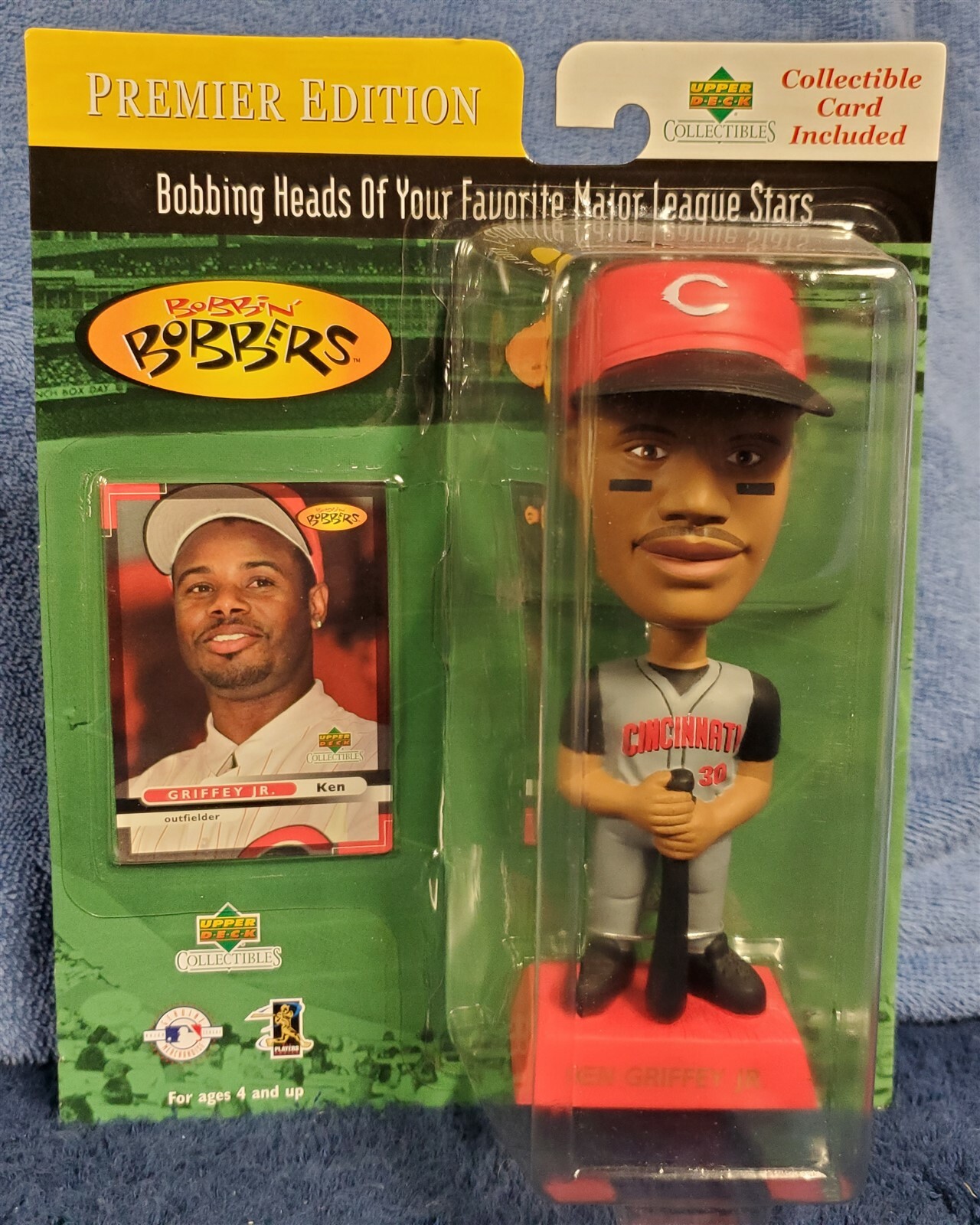 Upper Deck Bobbin' Bobber Bobblehead - Ken Griffey, Jr. Cincinnati Reds (2000)