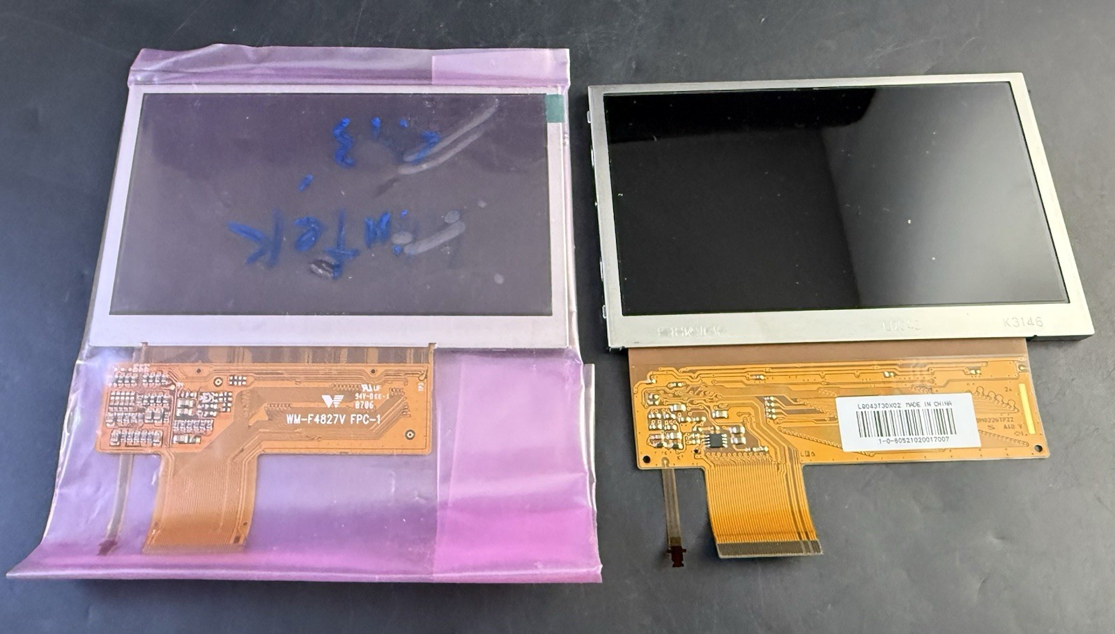 Lot Of 2 LQ043T3DX02 high -definition LCD display screen Sharp S3.4