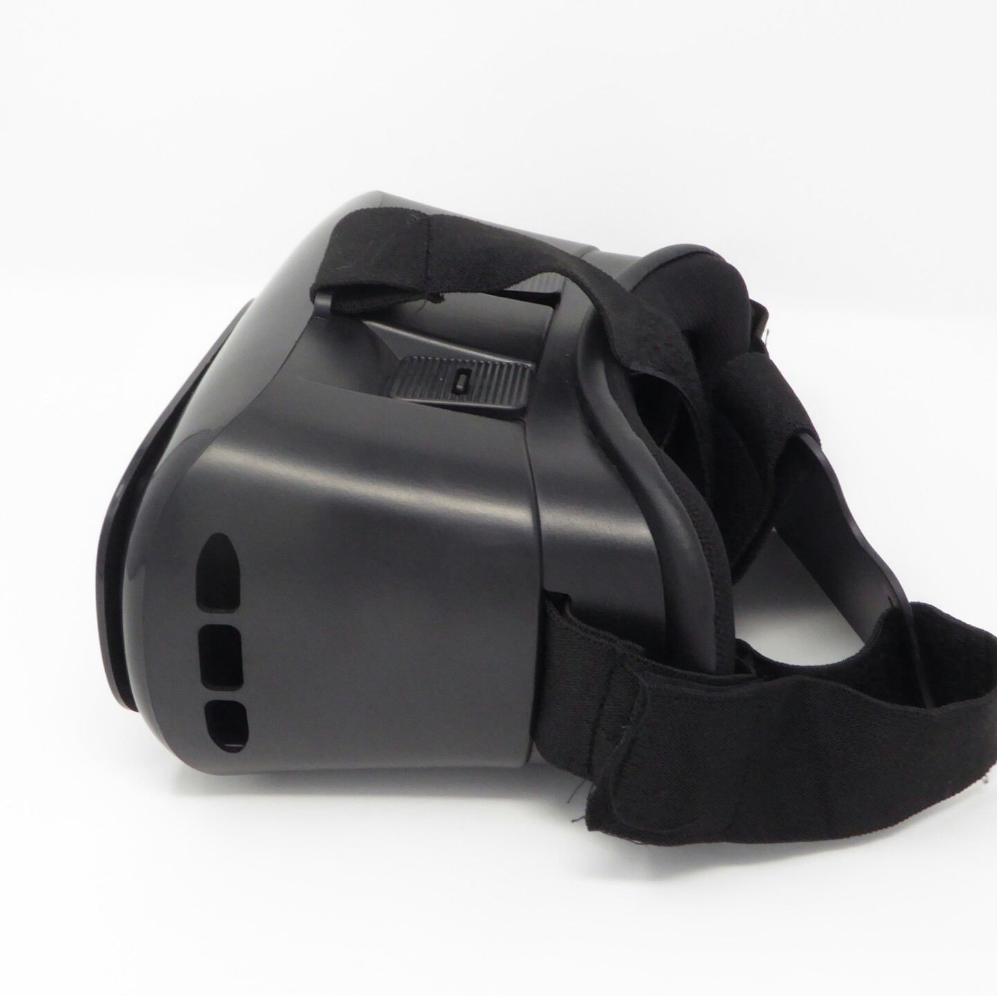 ART+VISION Virtual Reality Headset