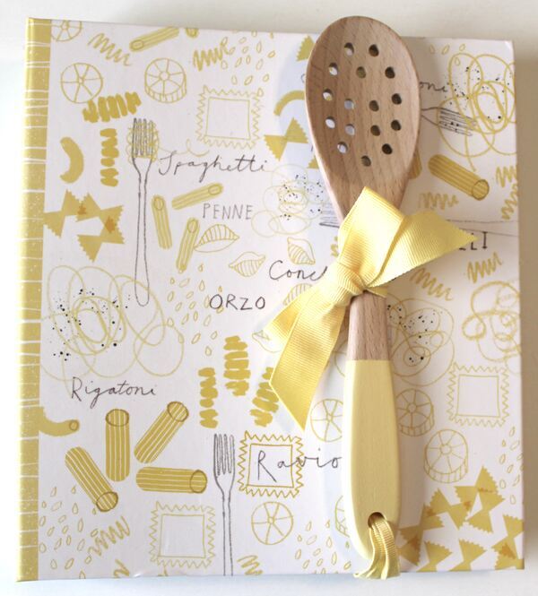 Hallmark Recipe Book Wooden Spoon New Spiral Cards Dividers Tips Yellow