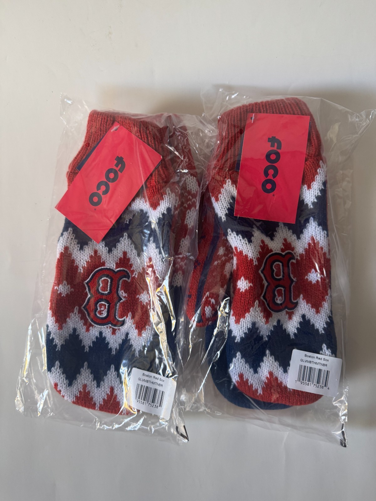 2 Pairs BOSTON RED SOX Mittens FOCO USA Knit NEW