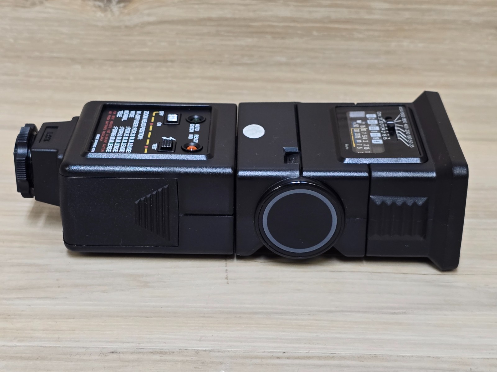 Quantaray QBSZ-370 Flash Swivel and Angle Tested