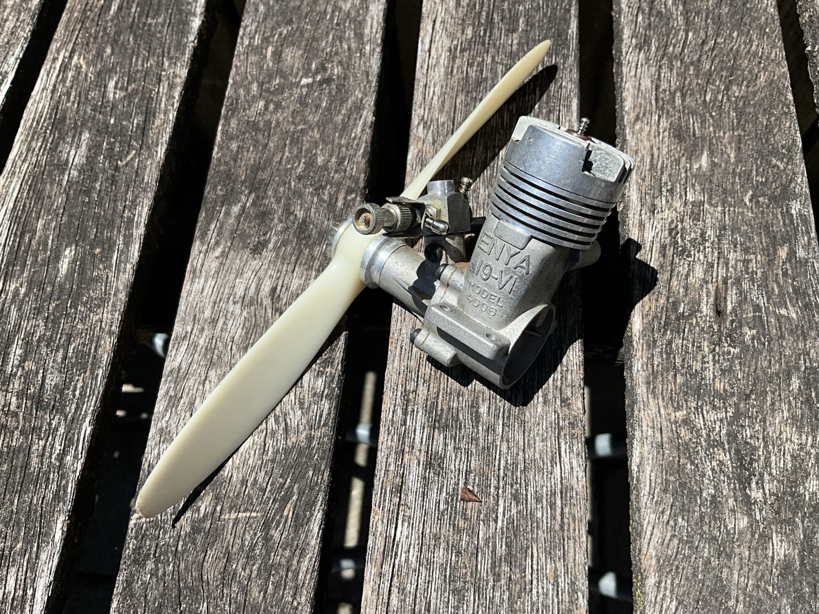 Vintage Enya 19-V 4005 Plane Motor Model Engine Control Line / FF Glow Nitro