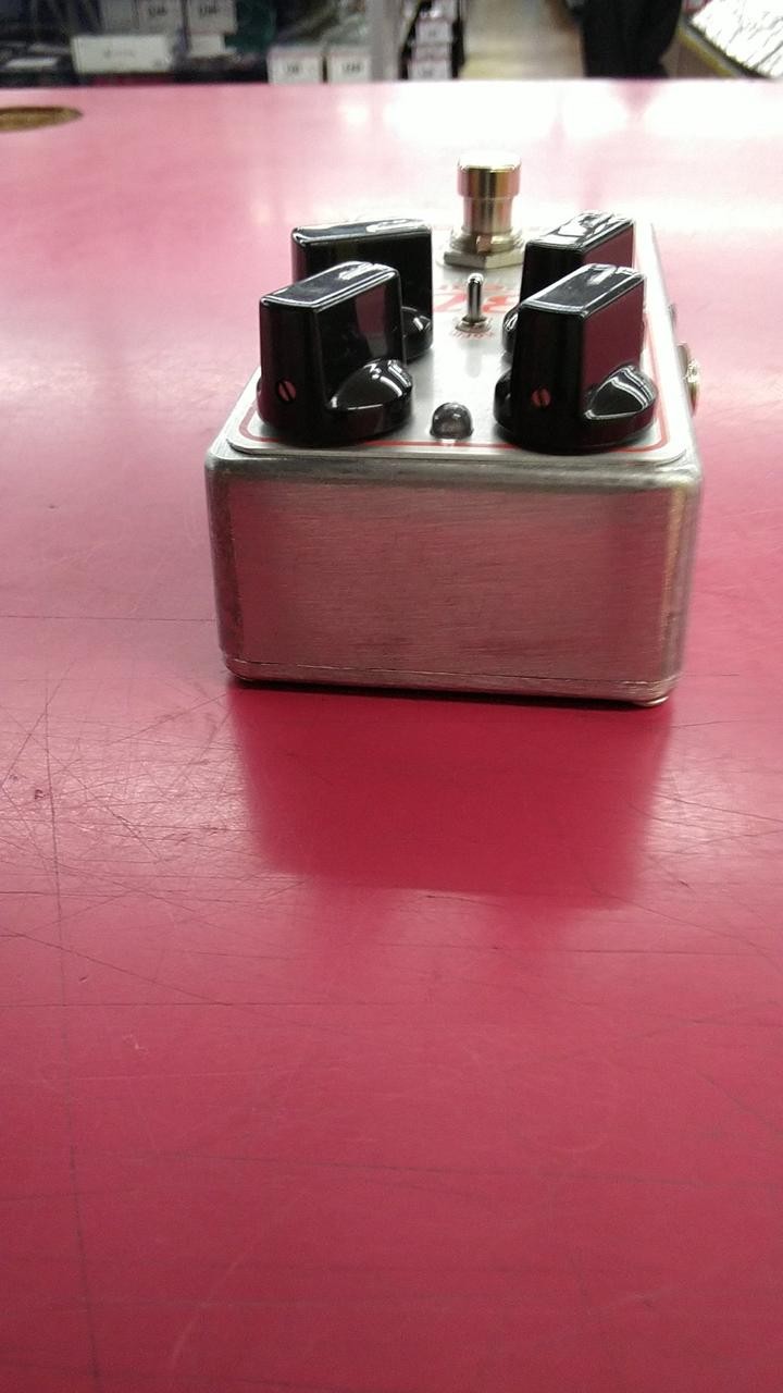 XOTIC Bb-Pre Comp Guitar Compressor with Box and Manual