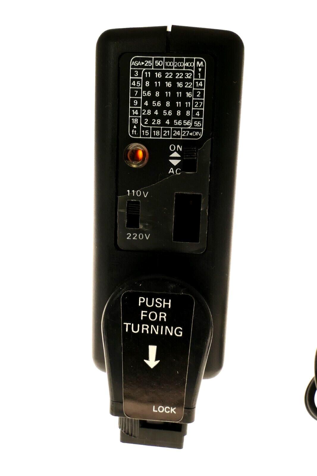 Adolph Gasser compact manual electronic flash w/AC adapter & PC cord