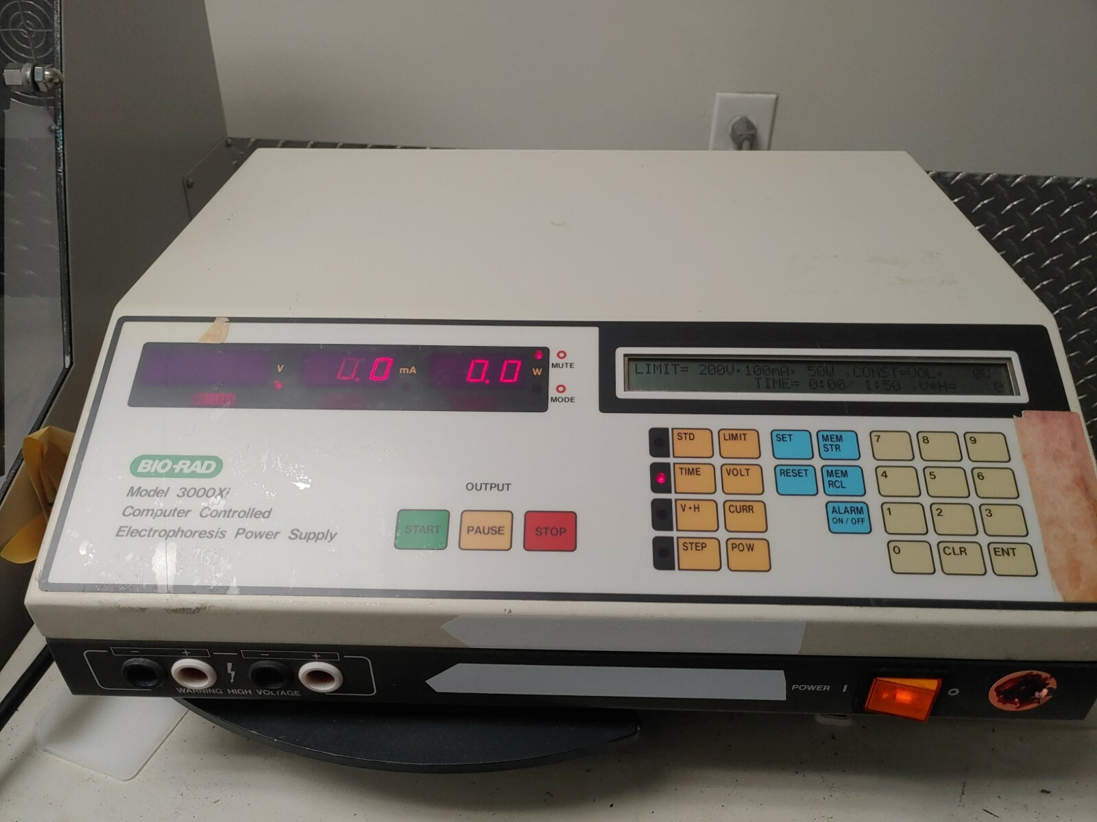 BioRad 3000Xi Computer Controlled Power Supply