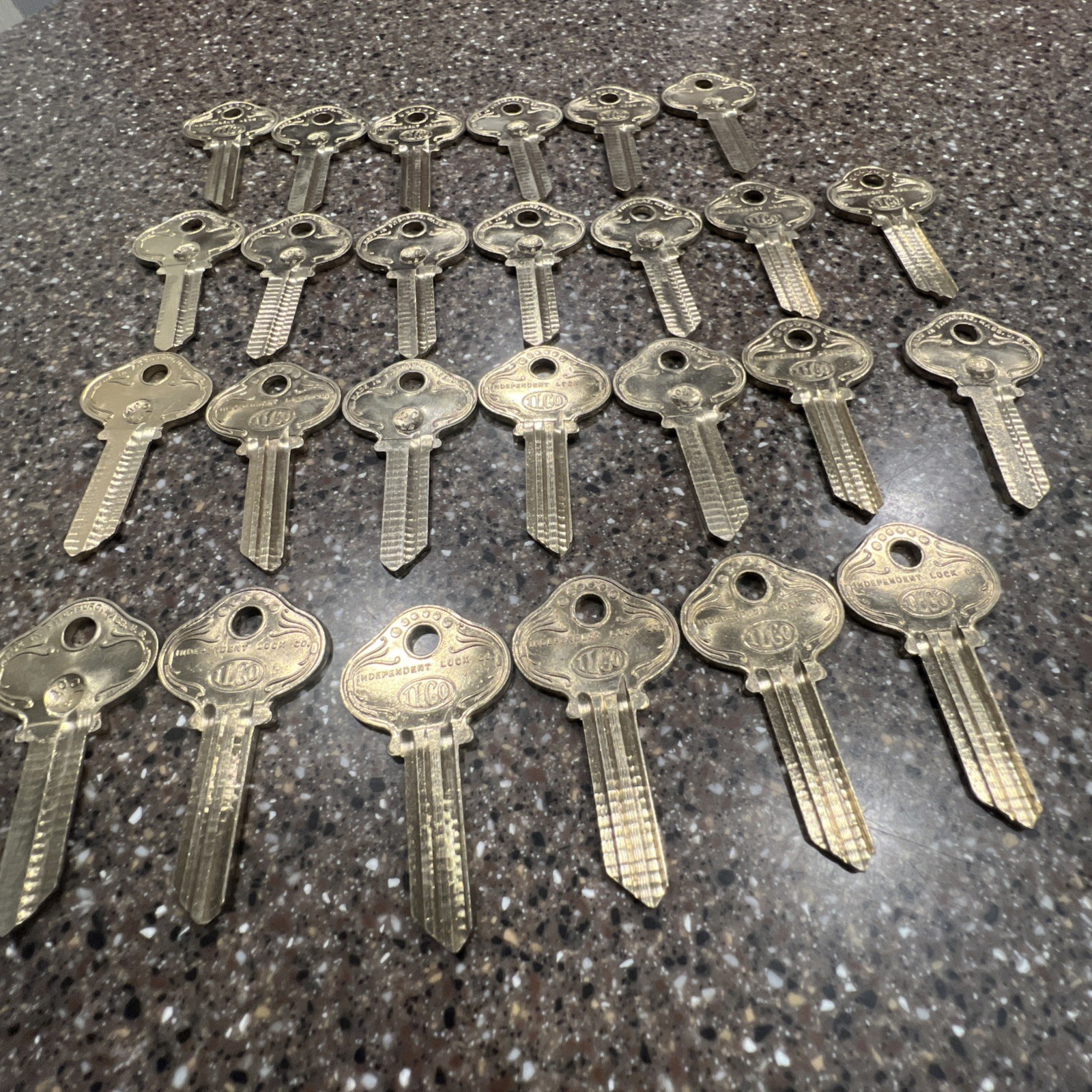 Vintage  26x ILCO 1007LB Key Blanks for Sargent - Brass NOS Uncut