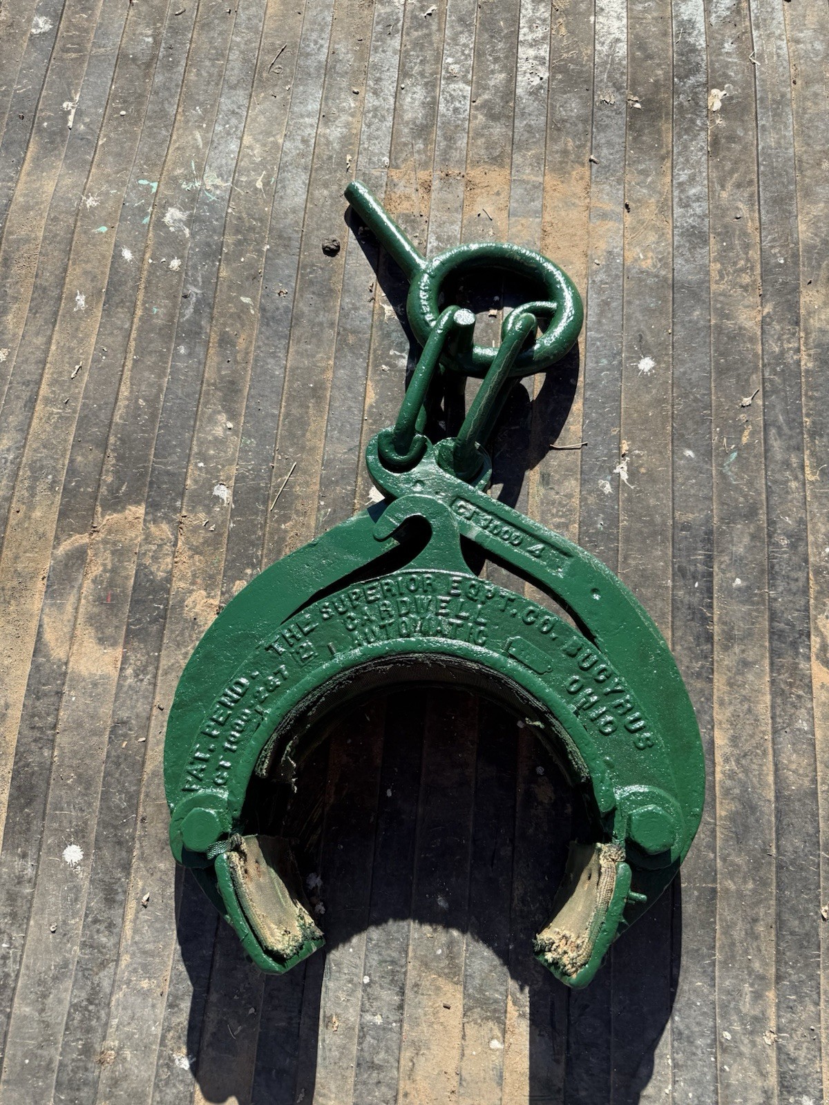 Superior Equipment 10” Ten Inch Pipe Lifting Carrying Tong Tongs Clamp