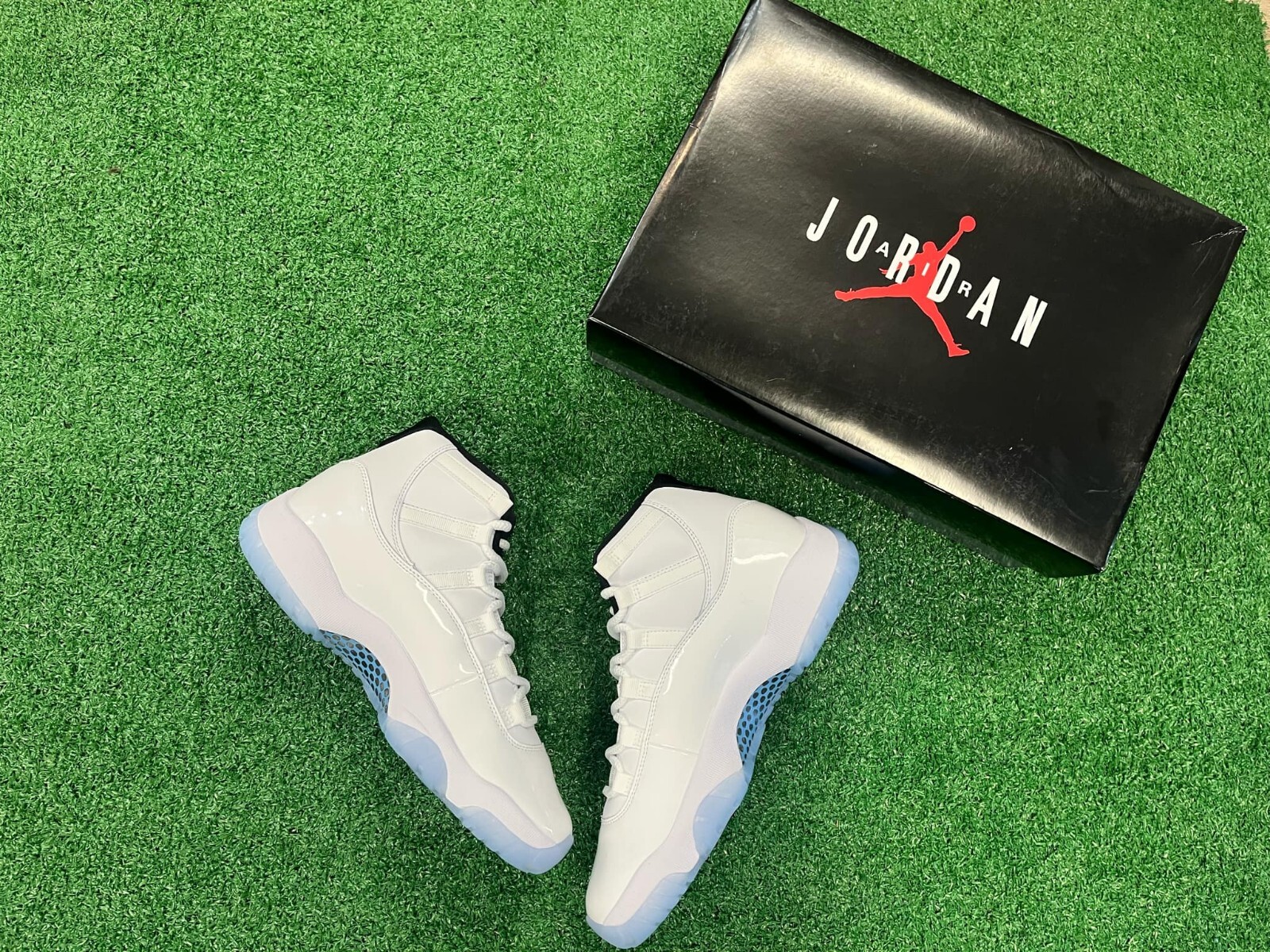 Brand NEW! Air Jordan 11 Retro Legend Blue (2024) Mens & GS CT8012-104