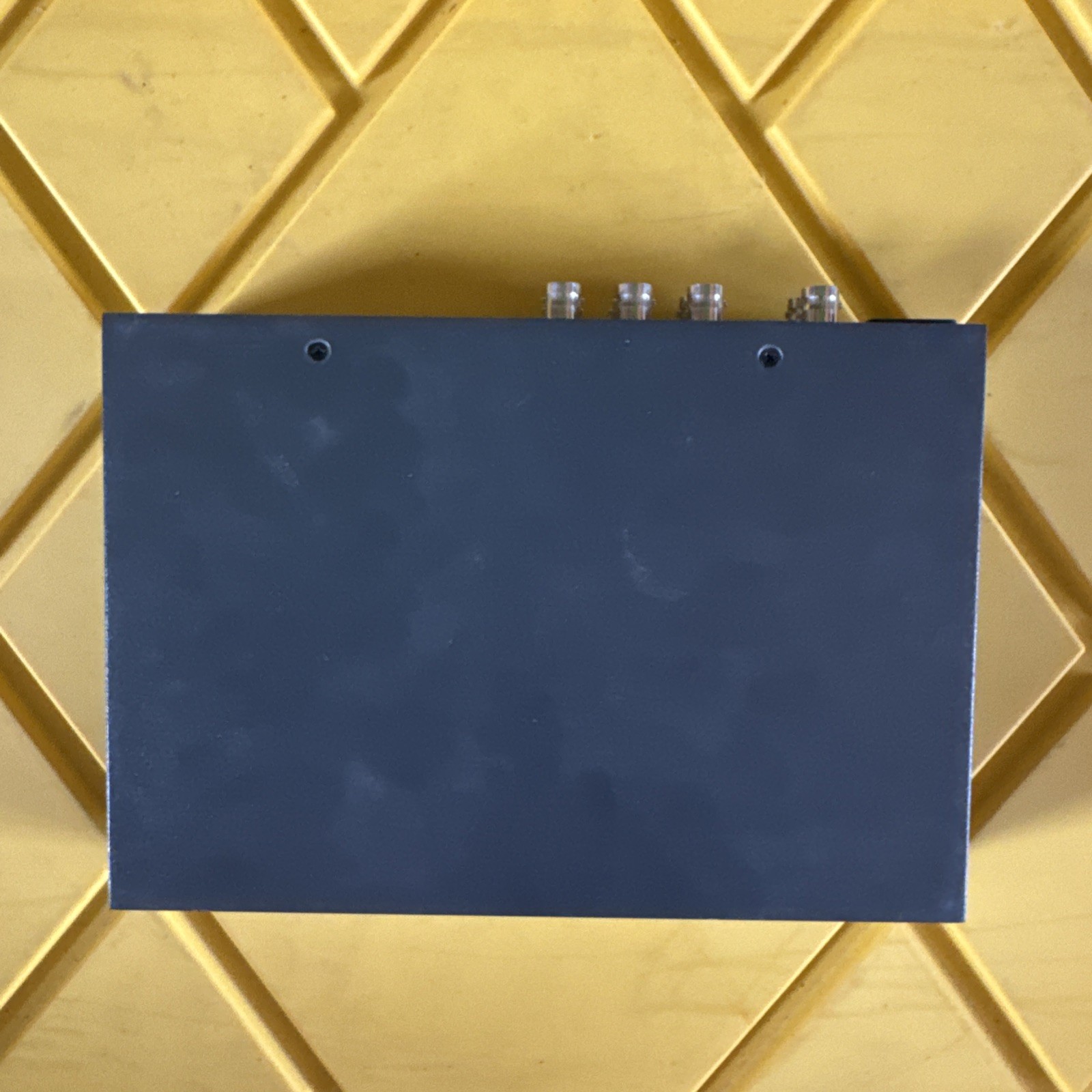 Extron DA 6V EQ - Distribution Amplifier Powers Up No Power Cord