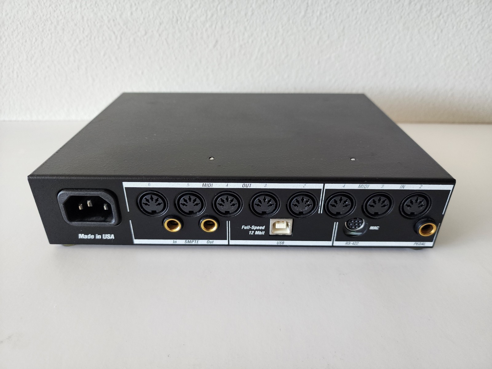 MOTU Micro Express 4x6 USB MIDI Interface With SMPTE