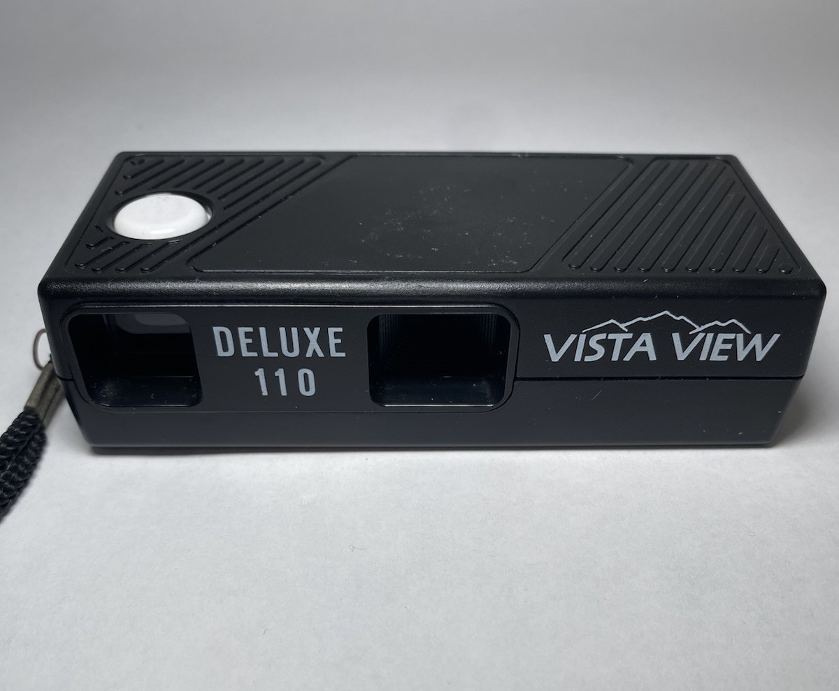 Vintage Vista View DELUXE 110 Pocket Film  Camera Used