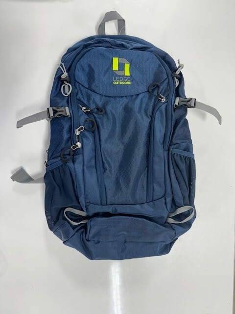 ** LEDGE OUTDOORS ** HIKING BACKPACK  ' 20L WITH HYDRATION BLADDER '-NEW BLUE