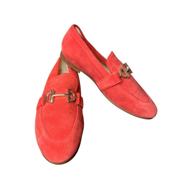 Cole Haan EUC Grand Series red suede loafer with saddle bit buckle. Size 8B