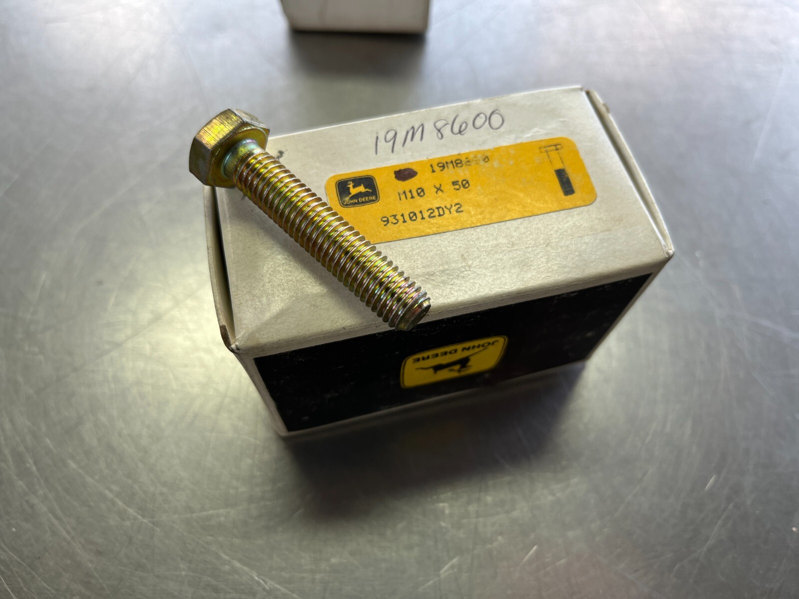 19M8600 Genuine OEM John Deere BOLT