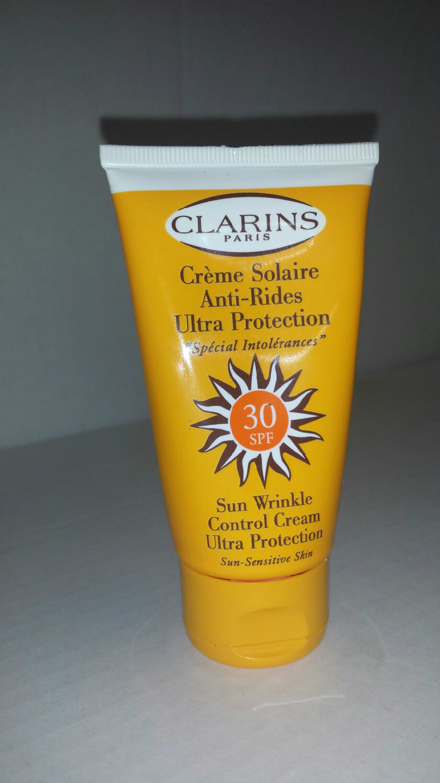 Clarins Sun Wrinkle Control Ultra Protection SPF30 Sun-Sensitive 75ml NEW Lot M