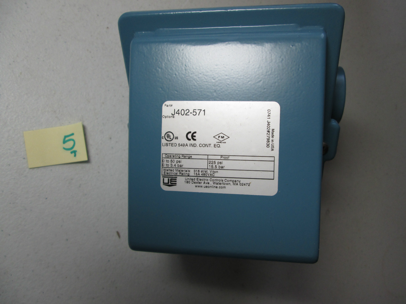 NEW IN BOX UNITED ELECTRONICS PRESSURE SWITCH J402-571 0-50 PSI (628)