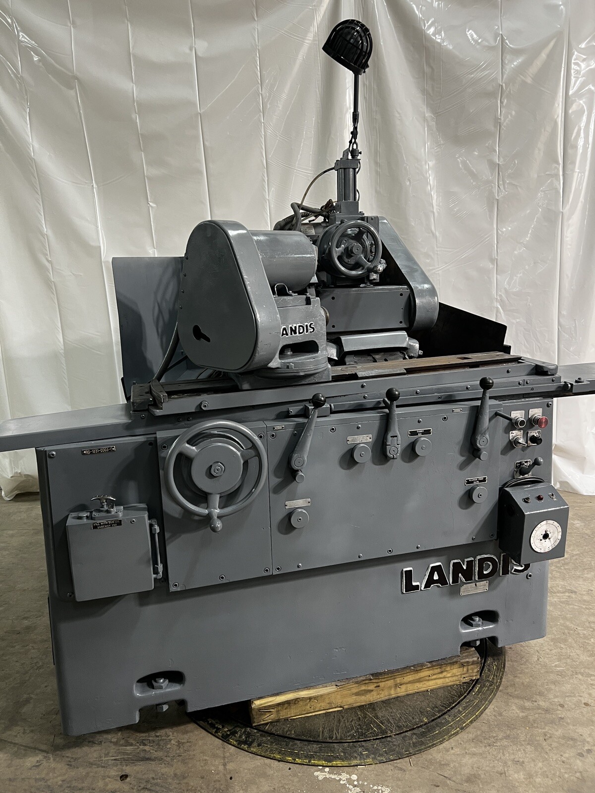 10" x 20" Landis 1R Universal Cylindrical OD Grinder 825-77 Made in the USA
