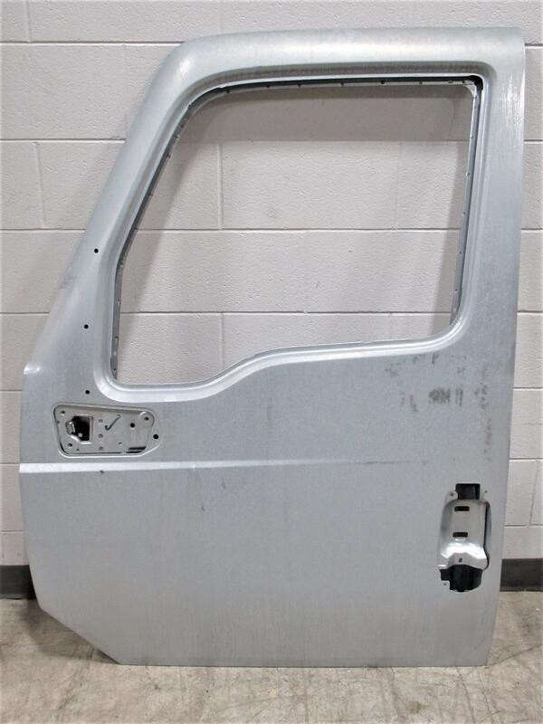 Door 406100C96 for International LT (606-12879)