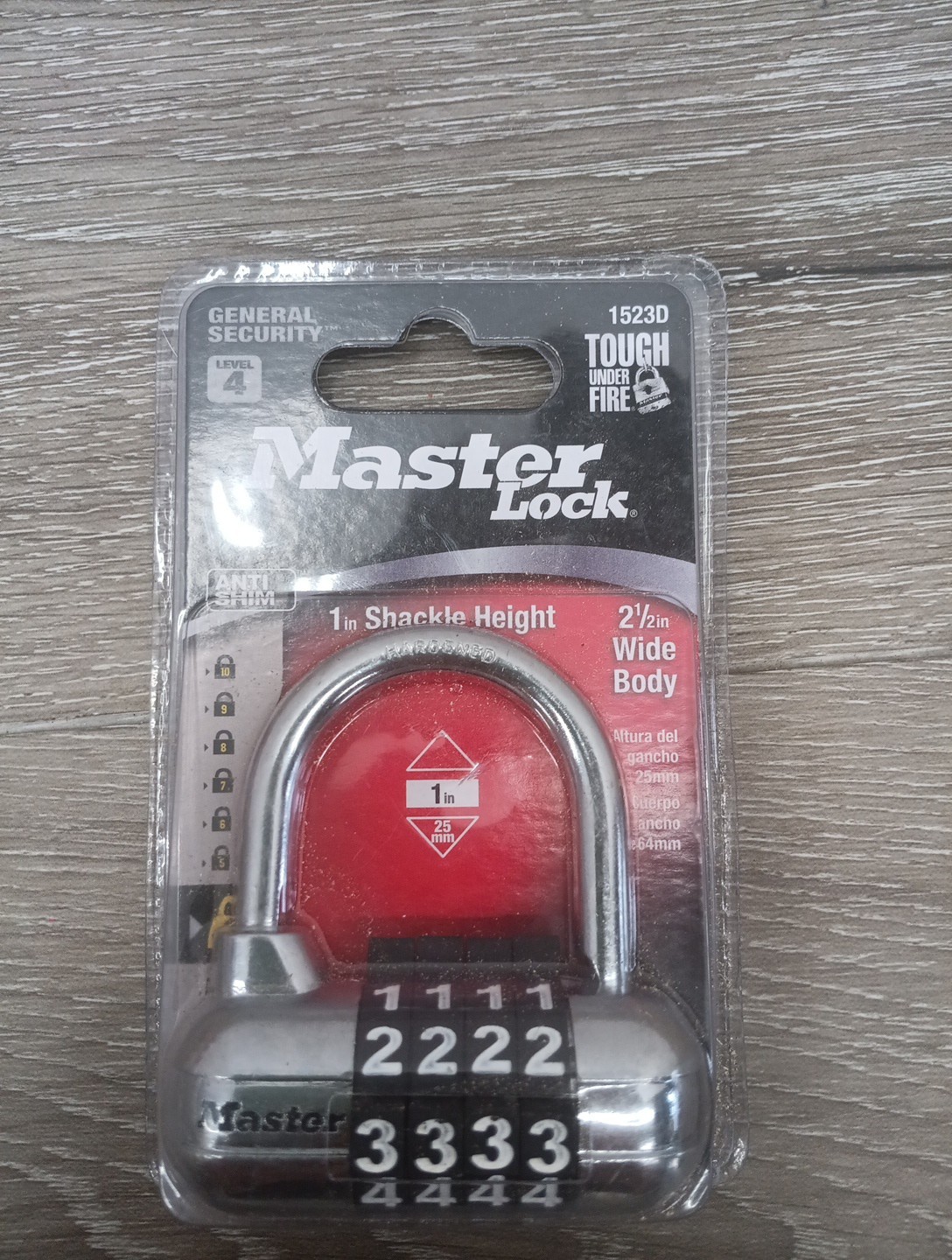 Master Lock 1523D Resettable Combination Padlock Steel.                J87