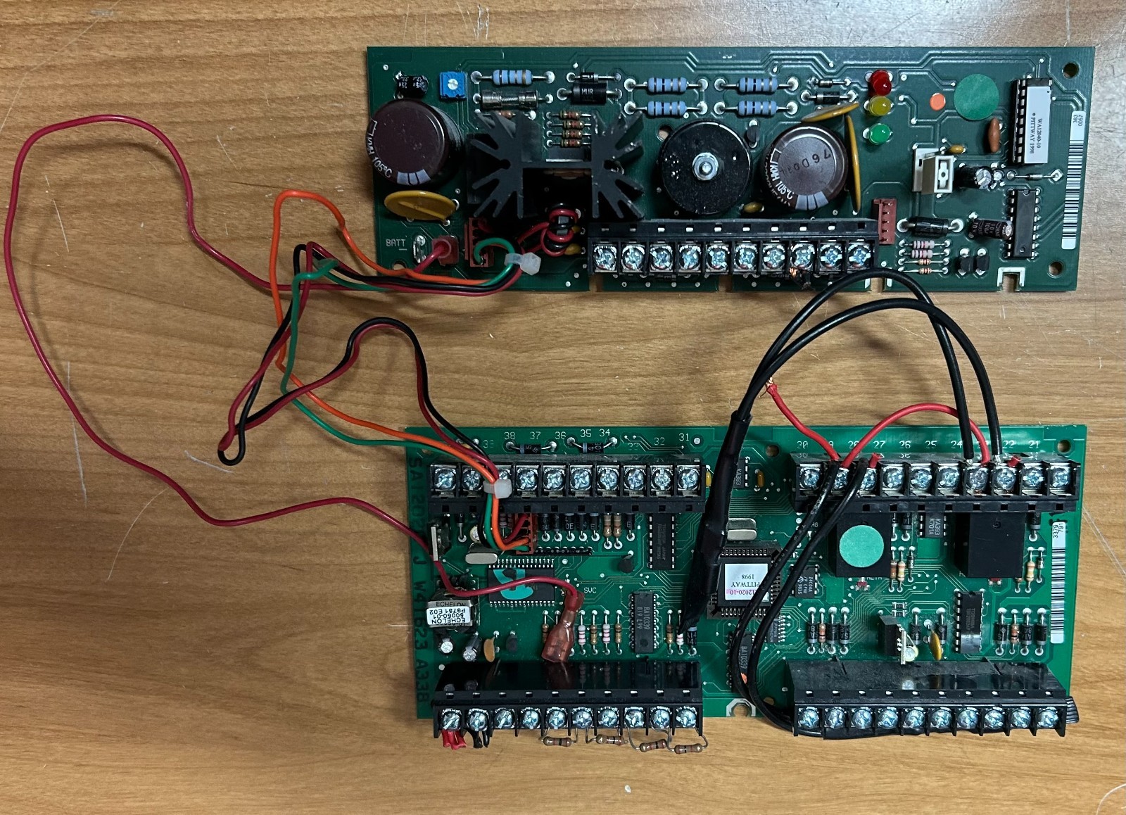 Honeywell SA12020 Door Control Module + SA12040 Power Supply Unit