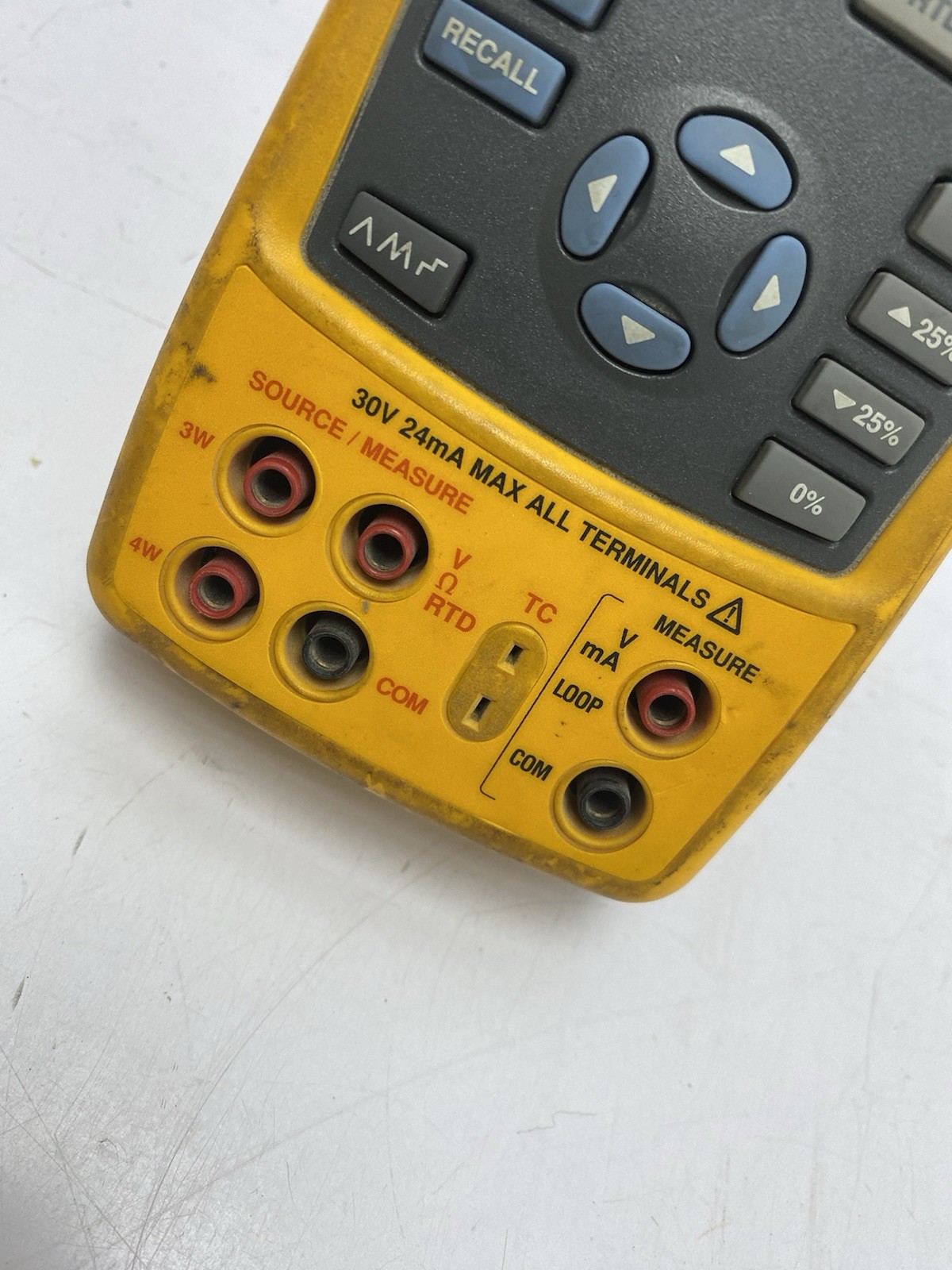 Fluke 724 Process and Temperature Calibrator
