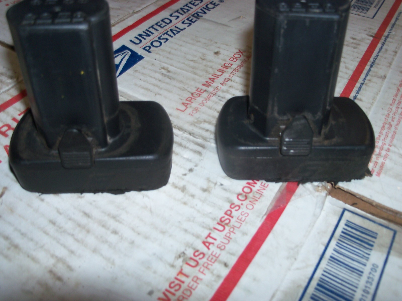 2 -Snap-On 14.4 VOLT, CTB8174, 2.5 AH  battery/ BATTERIES . PAIR.