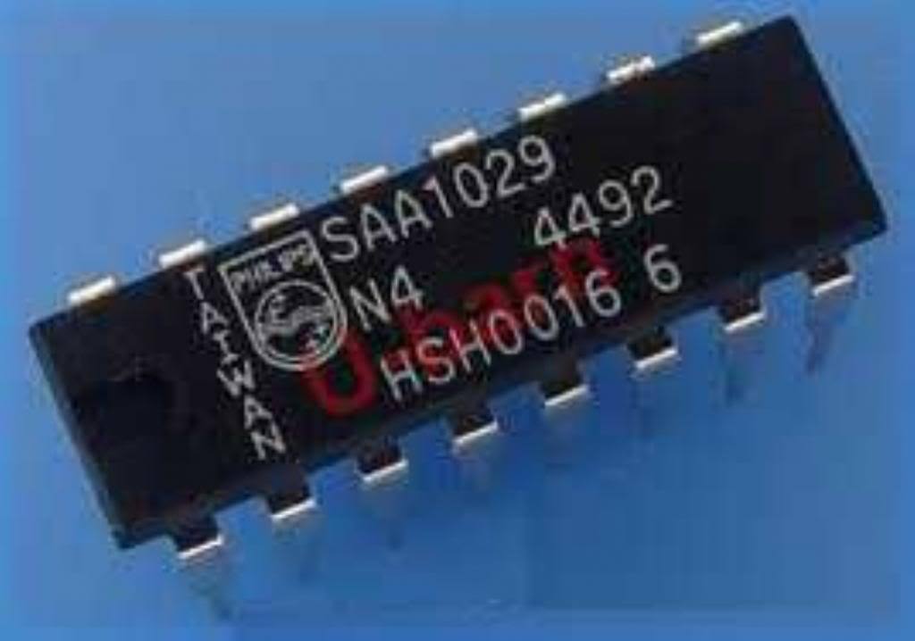 PHILIPS SAA1029 DIP-16 UNIVERSAL INDUSTRIAL LOGIC AND RH