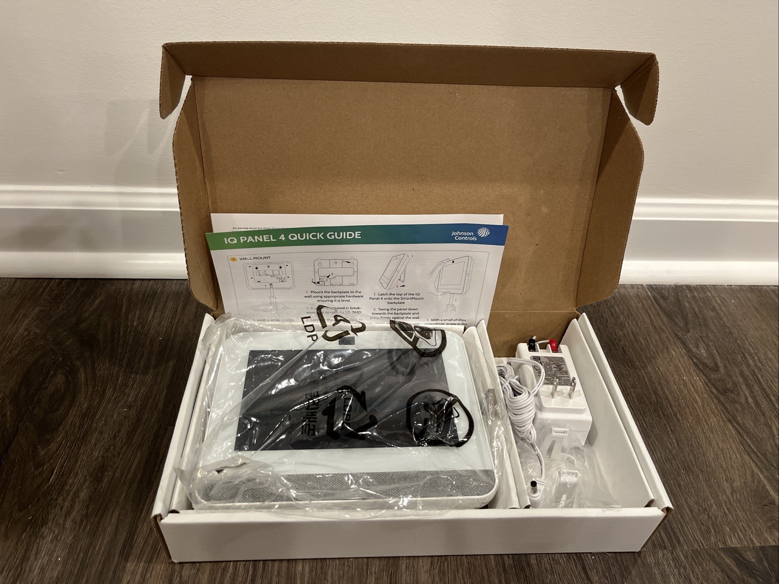 Qolsys IQ Panel 4 - White, 7" Touchscreen