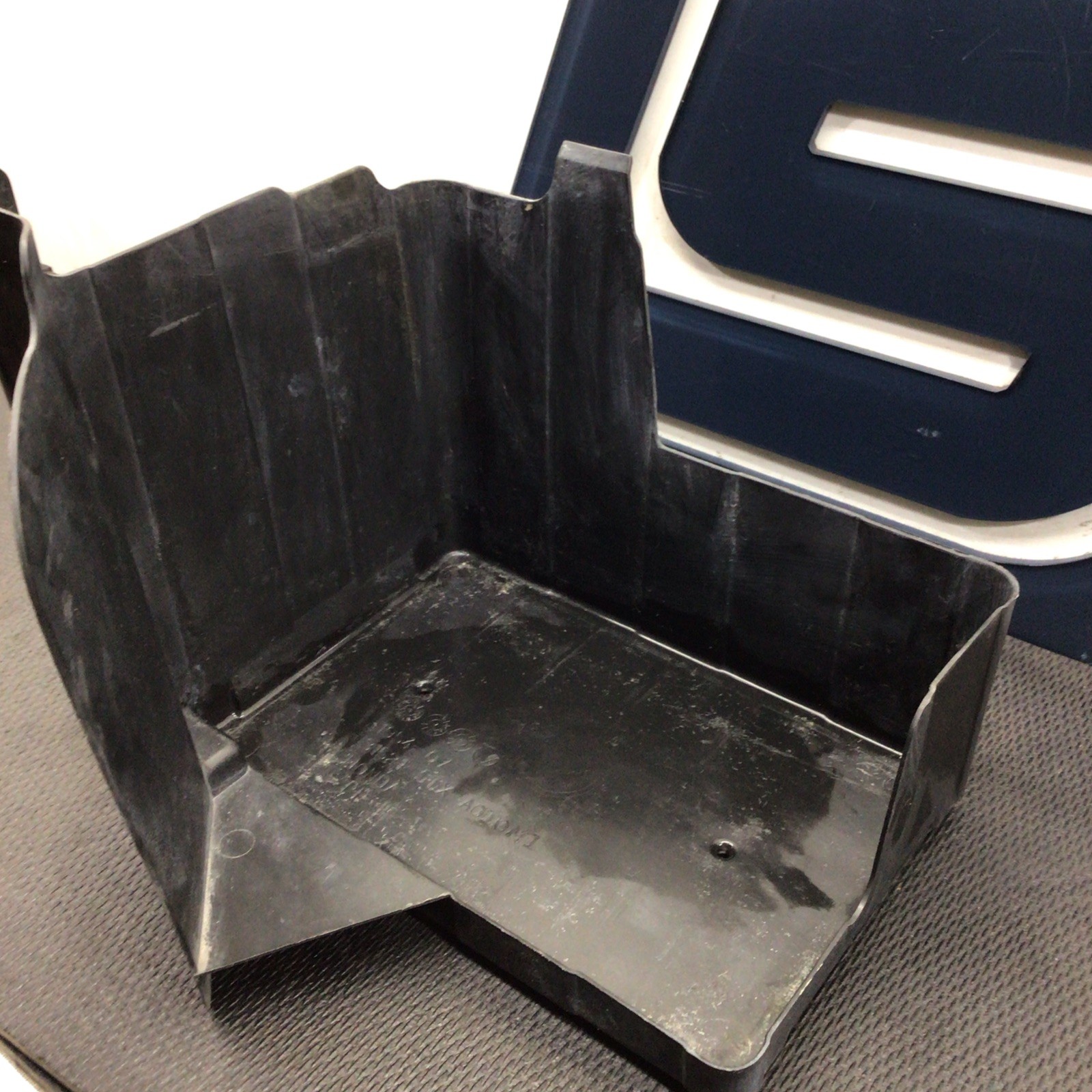 2007 Acura MDX- Battery Tray