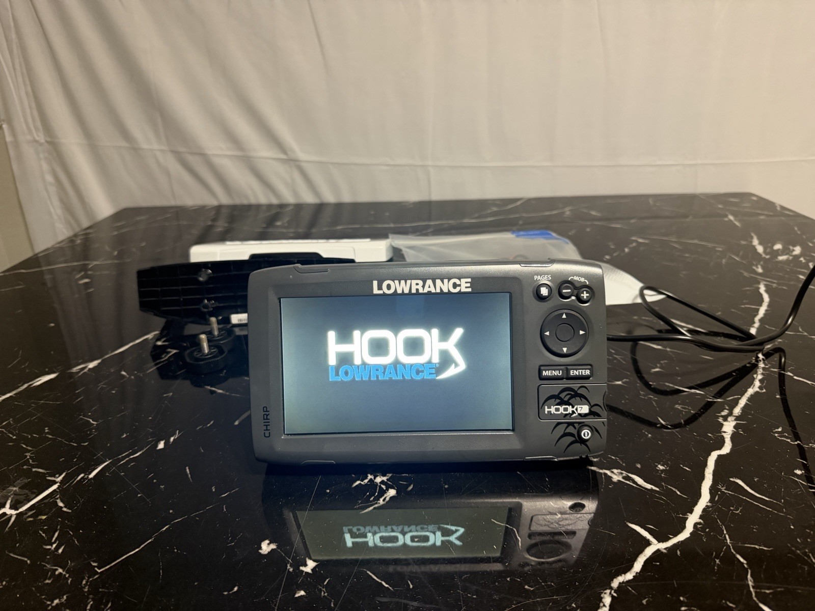 LOWRANCE HOOK 7 Chirp