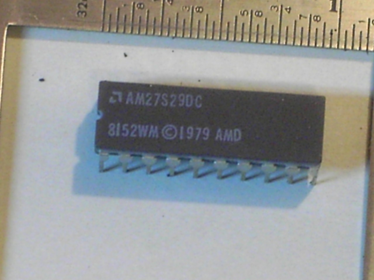 AMD AM27S29 DIP 20 512x8 Bipolar PROM