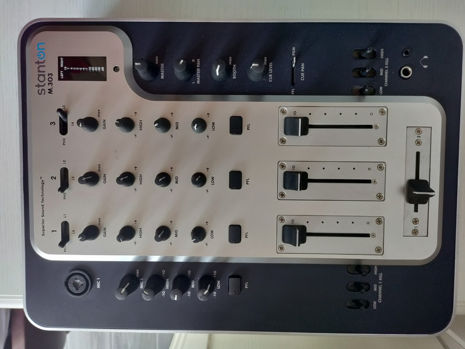 Stanton M.303 Mixer