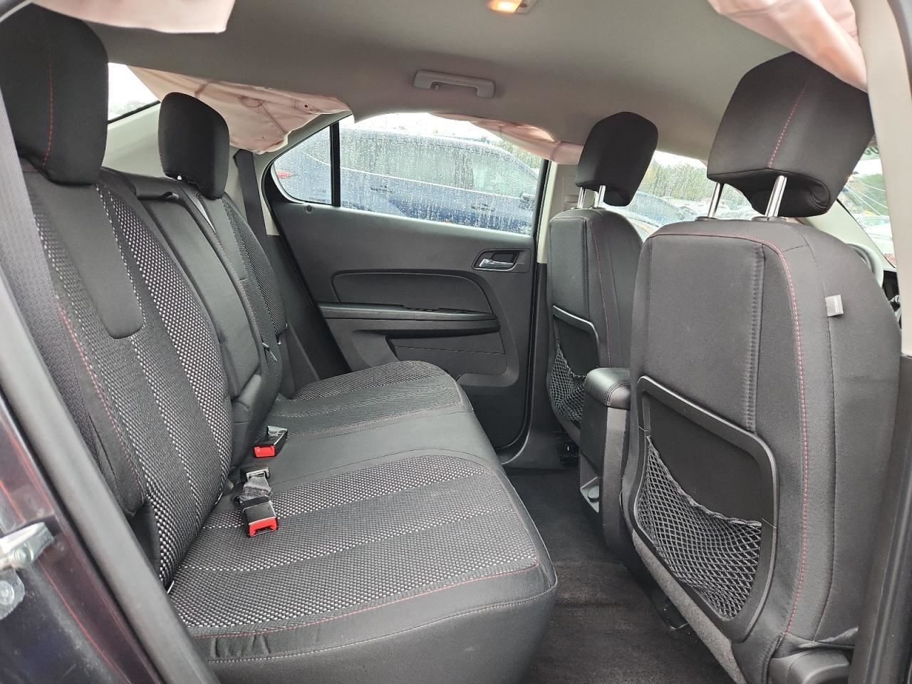 EQUINOX 2016 Glove Box 4910522