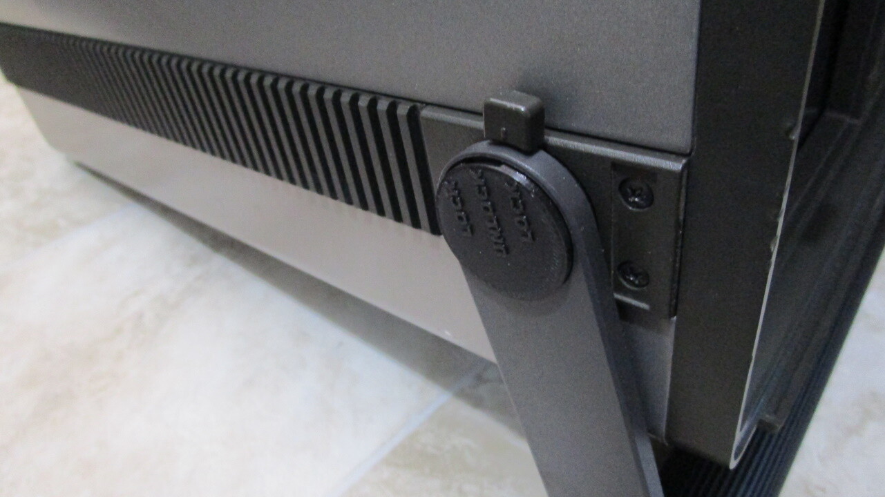 3D PRINTED COMPATIBLE HANDLE END CAP FOR COMMODORE SX-64