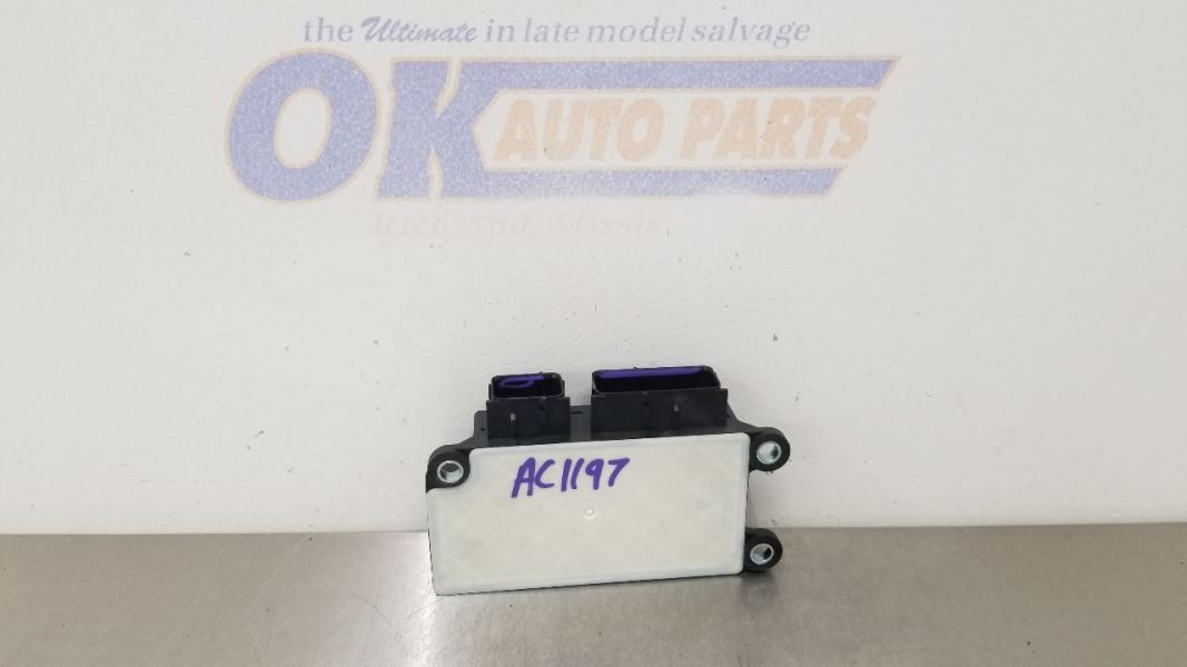 19 CHEVY CAMARO COUPE SRS CONTROL MODULE 13529159