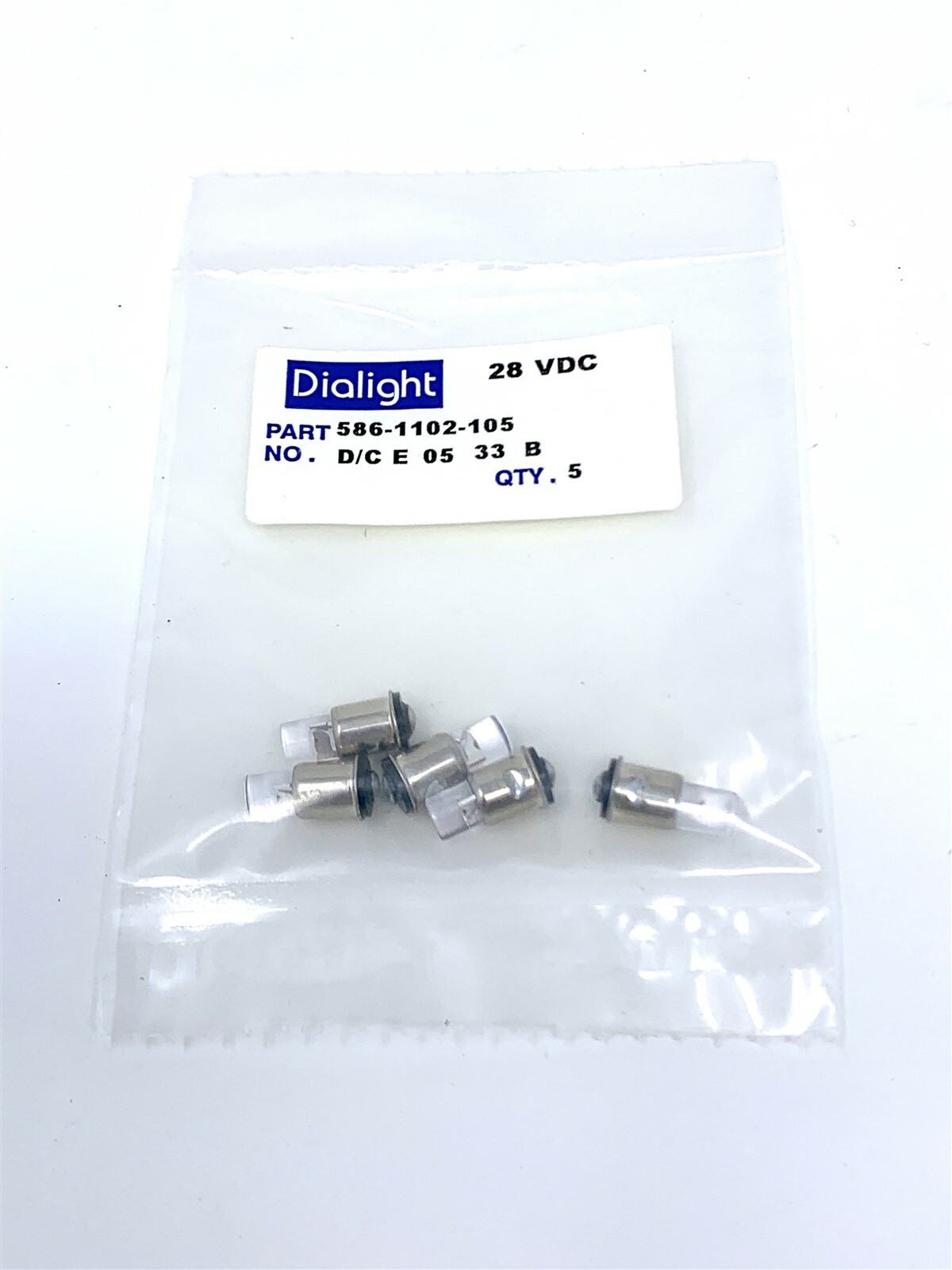 5pcs DIALIGHT PART 586-1102-105 LED Uni-Color Green 520nm 2-Pin NEW OLD STOCK