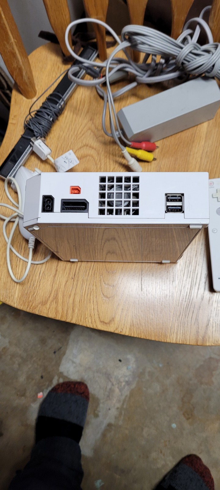 Nintendo Wii Console Bundle Tested Works Complete With 1 Remite And Nunchuck