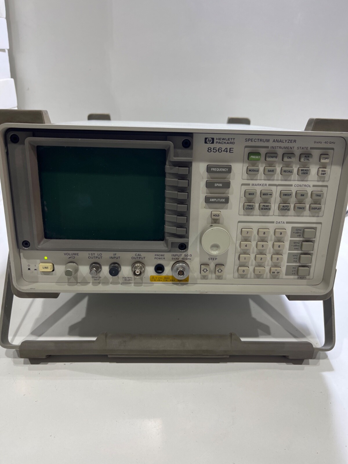 HP 8564E Spectrum Analyzer 9KHz to 40GHz